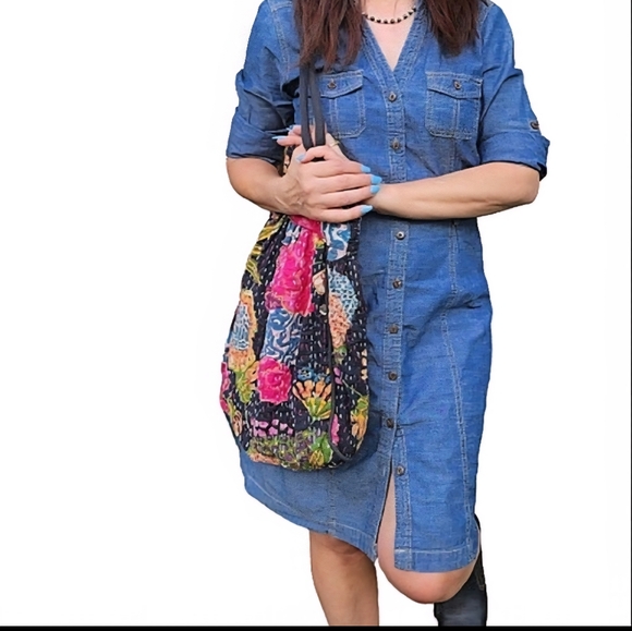 Floral Pleated Quilted Cotton Handstitched Cottagecore Boho Magnetic Hobo Bag - Picture 10 of 13